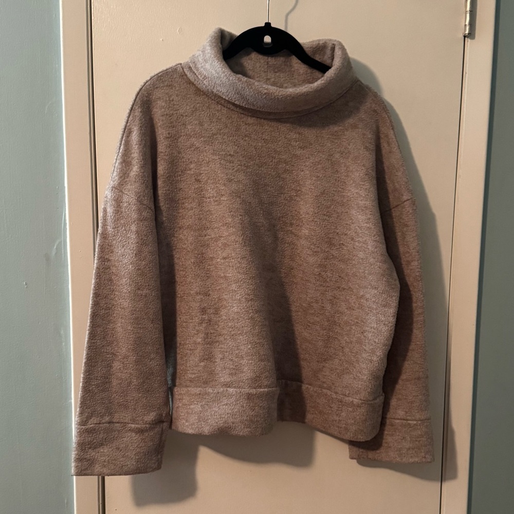 A new day women’s light tan long sleeve turtle neck sweater size XL